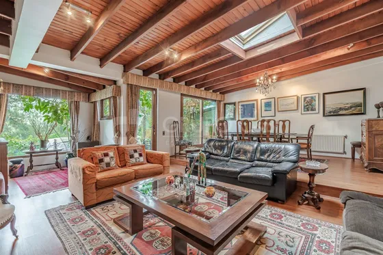 Casa En Venta De 4 Dorm. En Las Condes