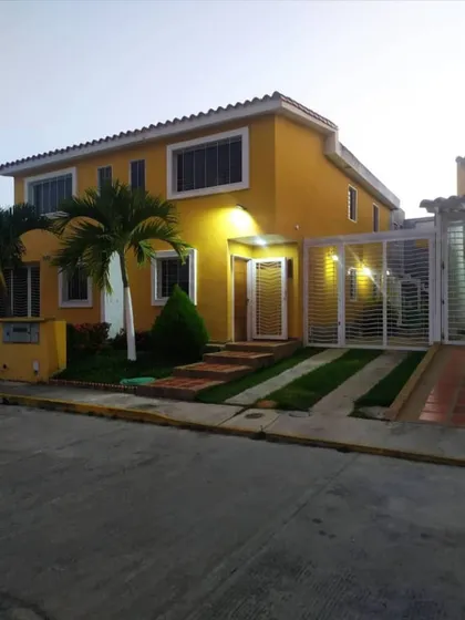 Urb.vista Dorada  Detras Del Cc Buenaventura. Rr