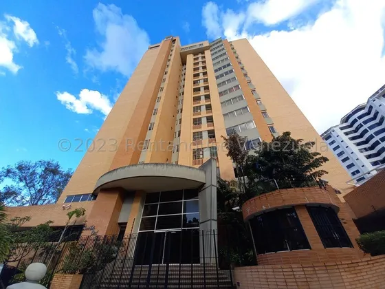 Julio Latouche 23-19808 Apartamento En Venta 155mt Los Mangos, Amplia Cocina Moderna Equipada, Edificio En Tablilla Con Acabados. Vigilancia Privada, Pozo De Agua Y Planta Electrica 100%.