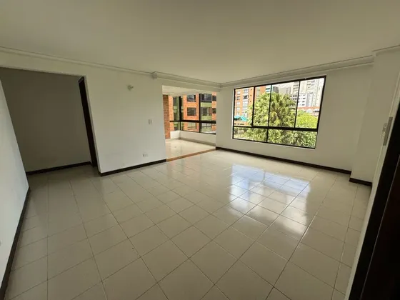 Vendo Apto Para Reformar Cerca Oviedo