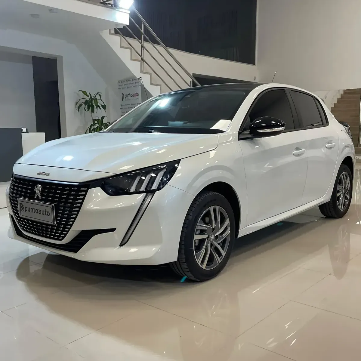 Peugeot 208 1.6 Feline Tiptronic