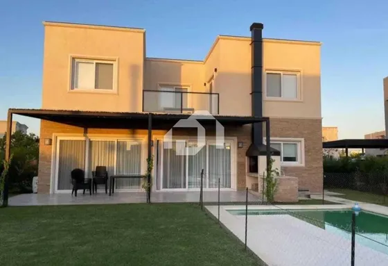 Casa  En Alquiler En Acacias, Puertos, Escobar