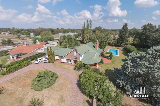 Venta Casa 4 Dormitorios Roldán
