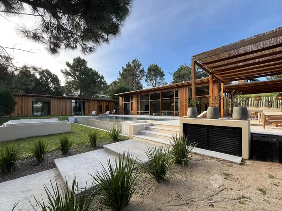 Venta Y Alquiler Casa 5 Dormitorios Laguna Escondida, José Igancio