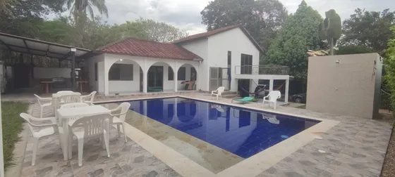 Casa Campestre Con Piscina, Bbq Independiente, Parquederos