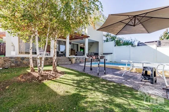 Alto Macul, Se Vende Linda Casa 5d/3b 
