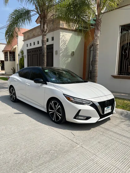 Nissan Sentra Sr Bitono