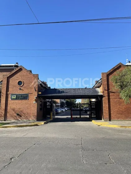 Departamento En Ezpeleta Este