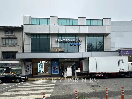 Arriendo En Valdivia - Planta Libre Frente A Plaza...