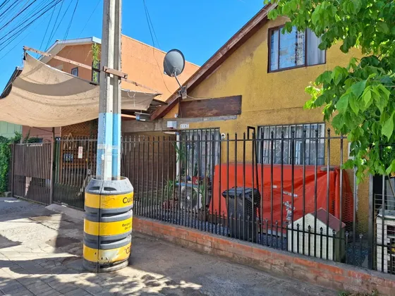 Casa En Venta, Villa Los Manzanos, Sector La Cruz