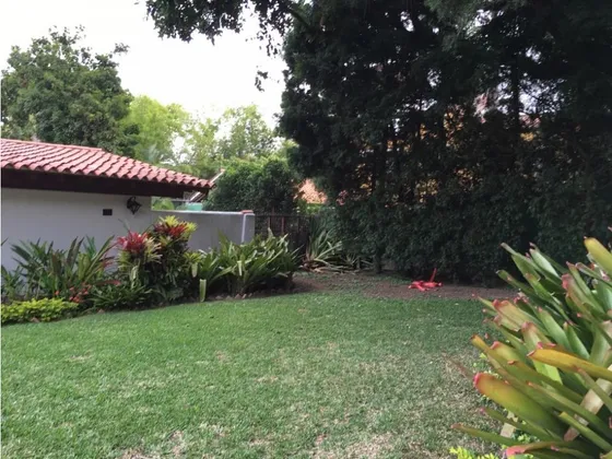 Se Vende Terreno C/casa 2600m2 Country Club 5283
