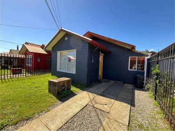 Casa En Venta De 2 Dorm. En Valdivia