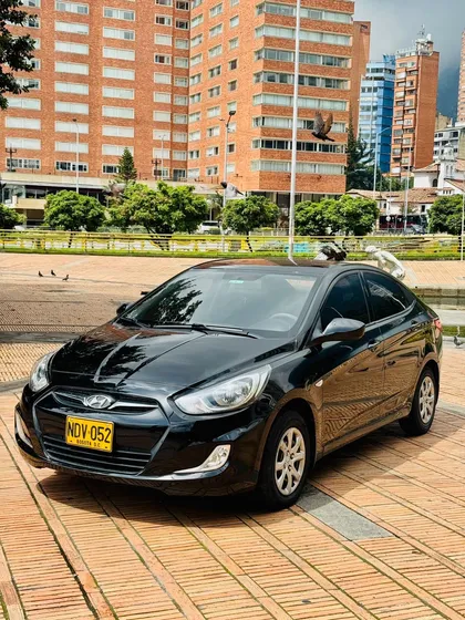 Hyundai Accent 1.4l 4 P