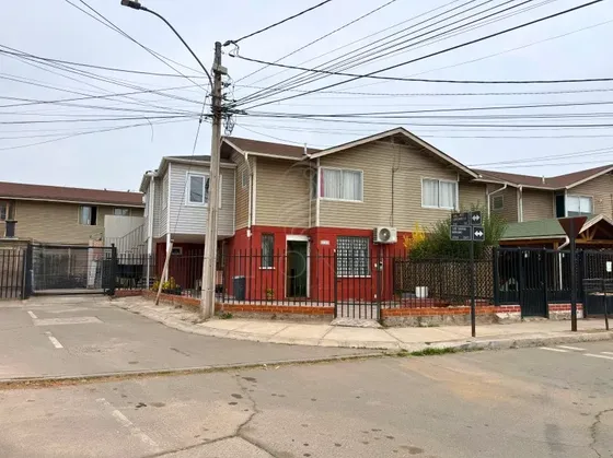 Casa + Depto Regularizado En Venta | 138 M² | Maipú