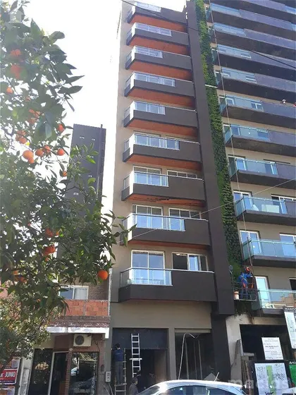 Departamento 2 Dormitorios En La Mejor Zona De Barrio Norte. Semi Piso.