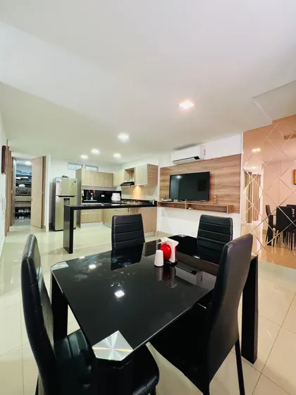 Apartamento En Venta En Cristales. Cod V8014655