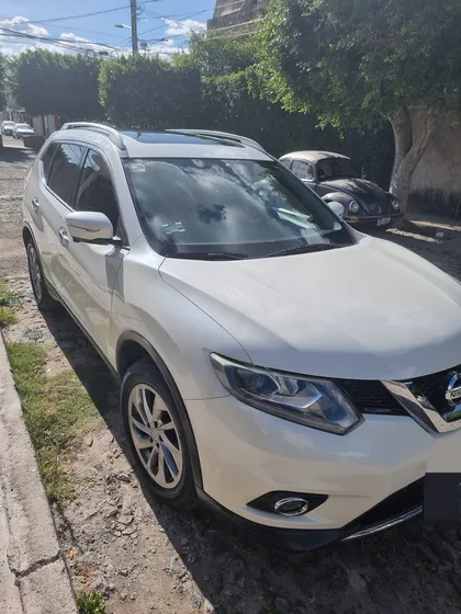 Nissan X-trail 2.5 Exclusive 2 Row Mt