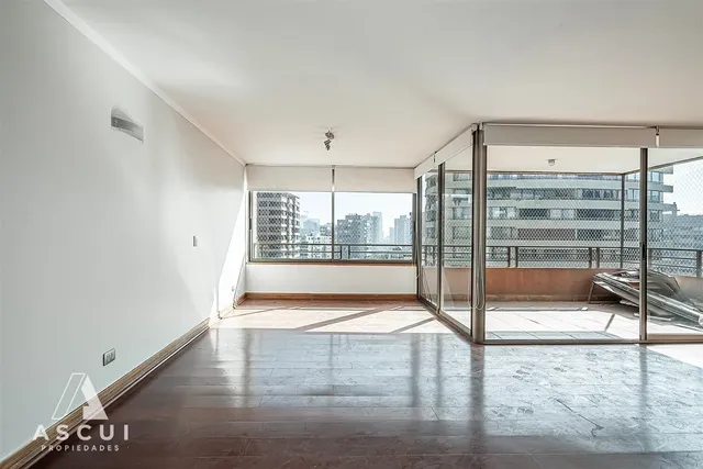 Departamento En Venta De 3 Dorm. En Las Condes
