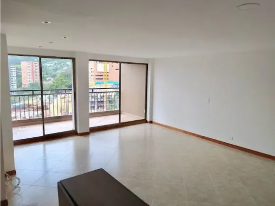 Apto Loma De Las Brujas, 3 Habitaciones