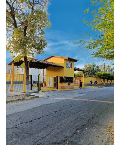 En Venta Townhouse Calicanto Tierra-nueva  Flor Amarillo  46-50