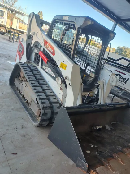 Minicargadora Bobcat T590 Orugas De Gomas Nuevas 0km