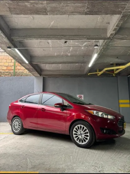 Ford Fiesta 1.6 Hatchback Se