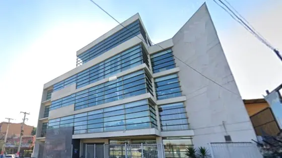 Edificio Oficina Ascensores Bóveda Baños Venta Quinta Normal
