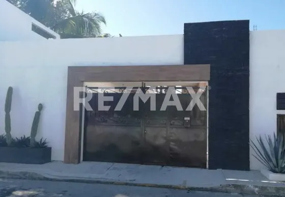 Lindo Edificio En Funcionamiento Al 100% En Venta En Playa Del Carmen.
