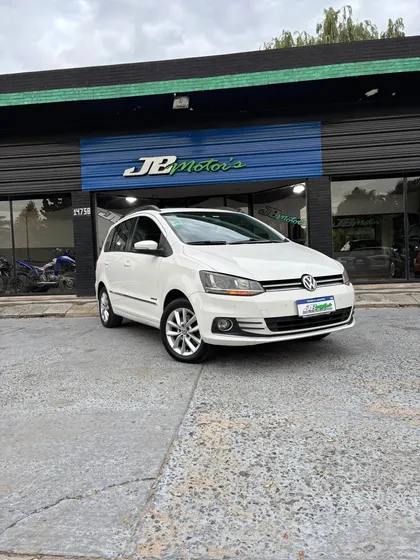 Volkswagen Suran 1.6 Highline 101cv