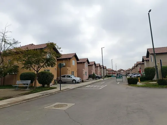 Arriendo En Av El Porvenir 1344 Lampa