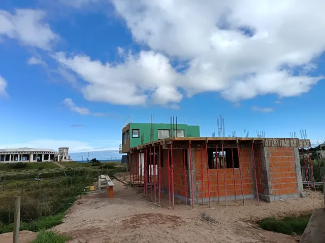Venta Casa 3 Dormitorios Barra De Portezuelo Con Cochera