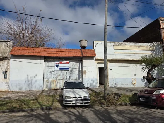 Venta Casa C/ Terreno Uso Multiple En Dock Sud