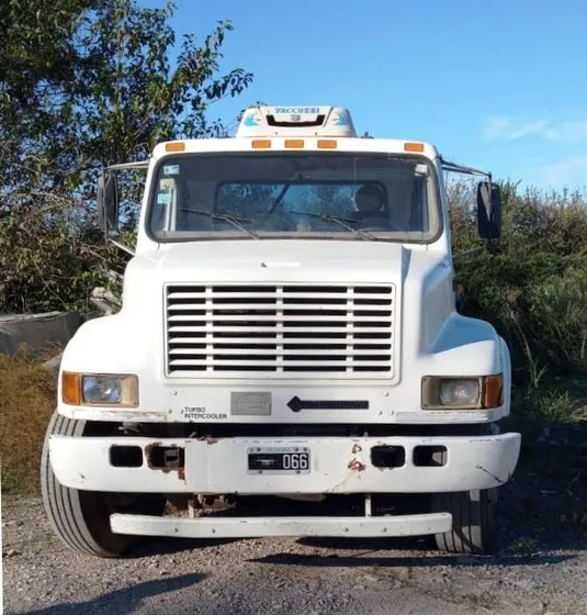 International 4700 Tractor De Carretera P/ Uso C/ Batea