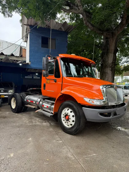 International 4400