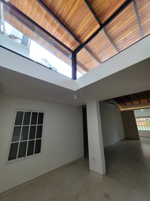  En Venta Casa En Valle De Oro, San Diego. Aires Acondicionados Nuevos En Todos Los Ambientes. Mr. 