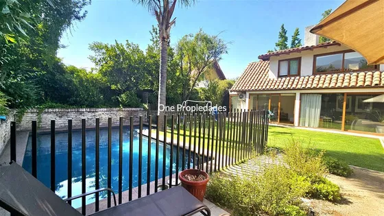 Venta Casa Condominio Remodelada Impecable Lo Barnechea 