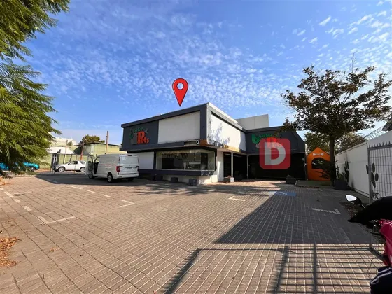 Local Comercial En Arriendo En Vitacura 204 M2 / 170 Uf