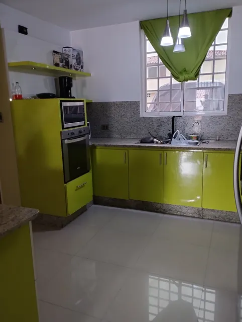 En Venta Excelente Casa,  Urb. Villas De Buenaventura