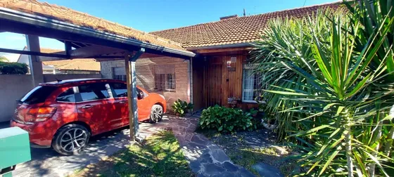 Venta Palomar Casa 5 Amb 2 Coch. Pileta Permuta 