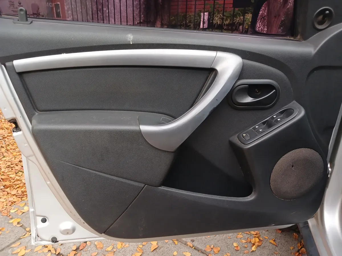 Renault Duster 1.6 4x2 Confort Plus 110cv5378513314519552012