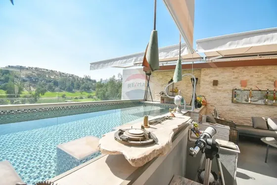 Venta Exclusivo Triplex !! 4d + Terraza Y Piscina
