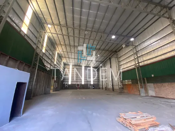 Galpón De 800 M2 Cubiertos En Predio Cerrado En Zona Ind. Garín A Metros De Panamericana