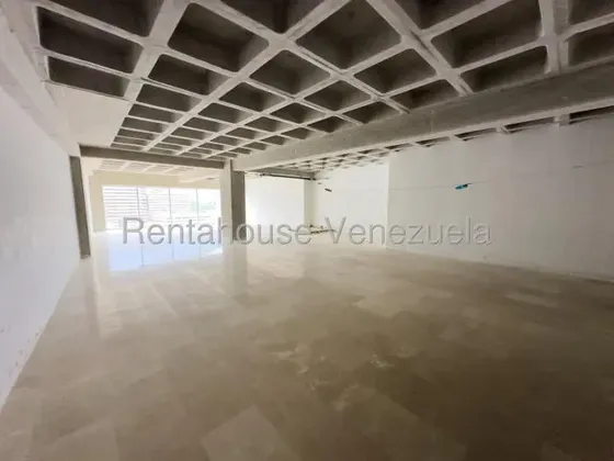 Oficina A Estrenar De 187,38 M2 Representa Un Lienzo En Blanco Ideal Para Ser Acondicionado A Cualquier Estilo Empresarial