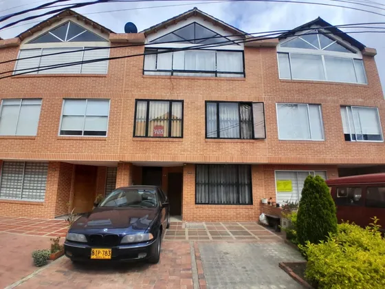 Vendo Hermosa Casa Chia $550 Millones. Permuto Por Casa Menor Valor En Chia, Cajica O Tabio. Propongan