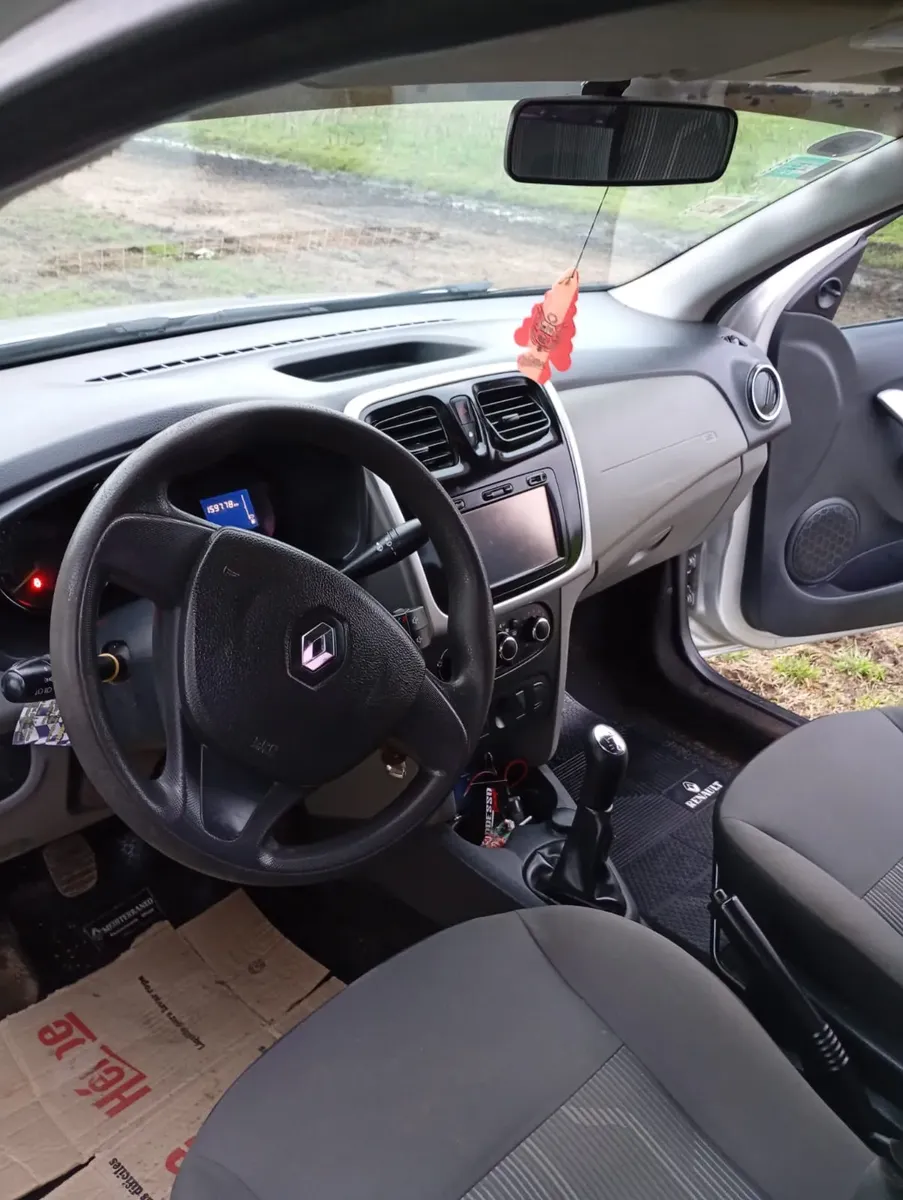 Renault Logan 1.6 Expression 85cv535295327596062726