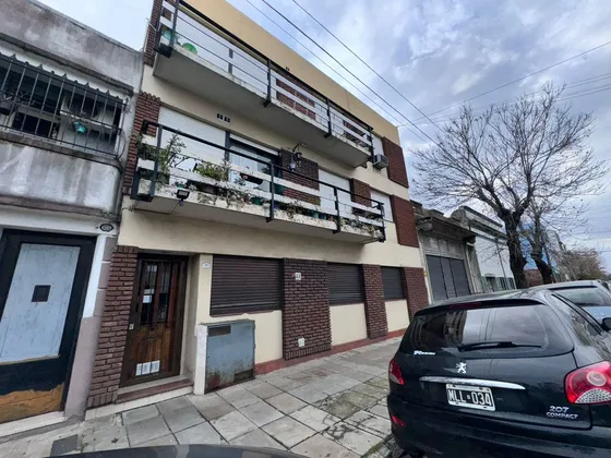 Apto Cred. Depto.3amb Por Escalera Bajas Expensas