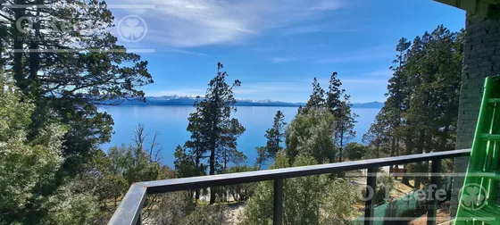 Departamento 3 Ambientes En Venta Con Vista Al Lago En  Barrancas De Melipal, Bariloche.