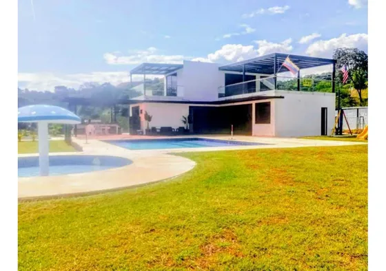 Finca En San Jerónimo, Antioquia, Colombia.