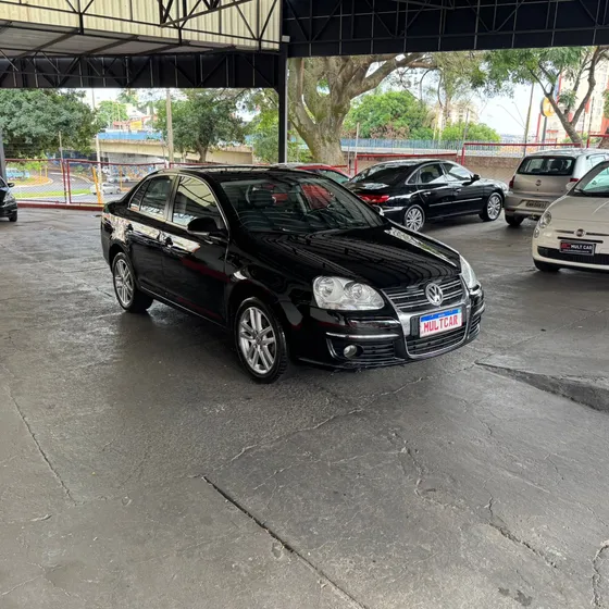 Volkswagen Jetta 2.5 4p