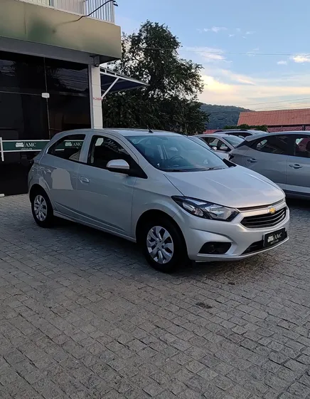 Chevrolet Onix 1.0 Lt 5p